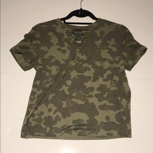 Camo Criss cross Tee